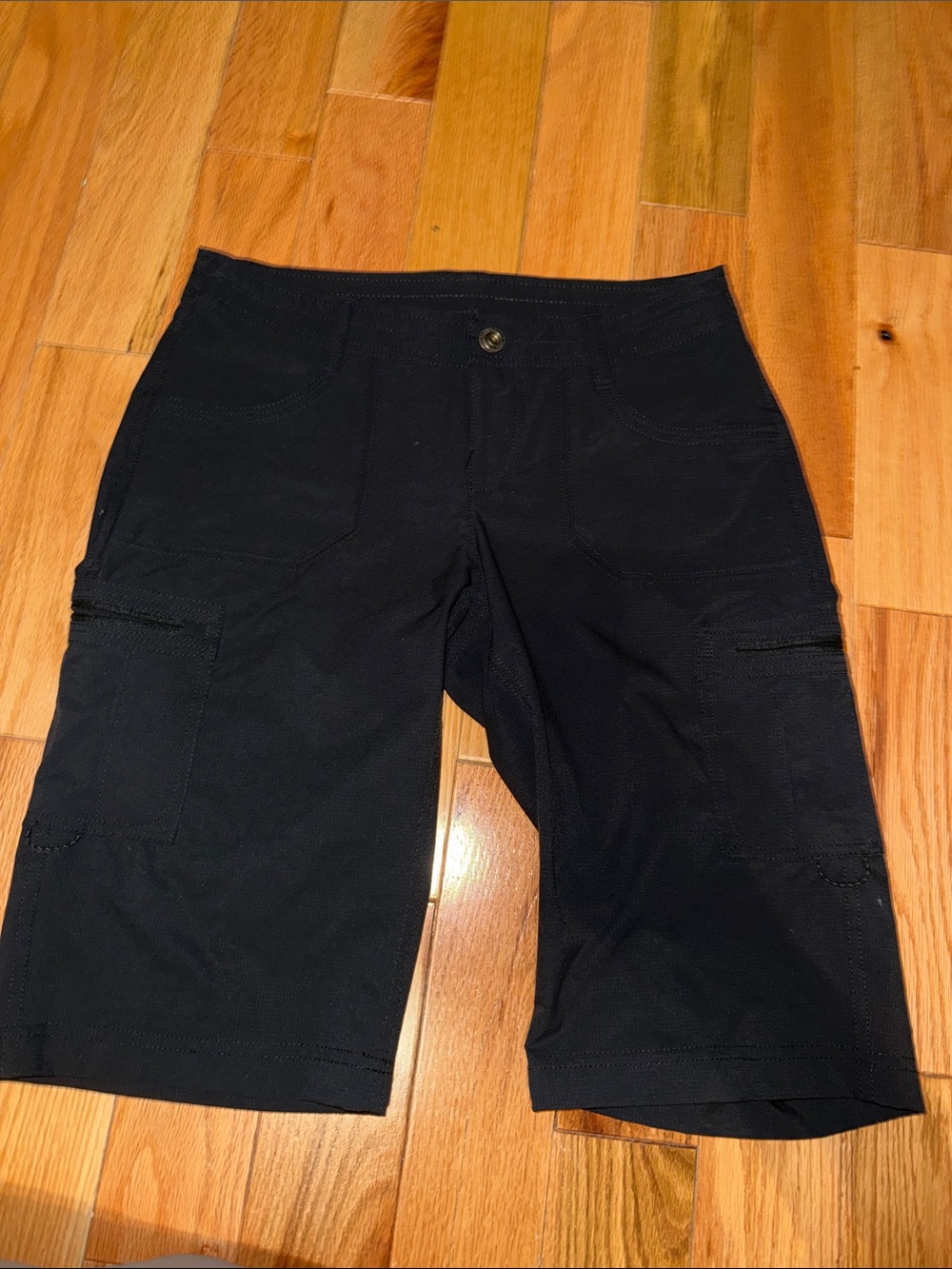 Kuhl women's Black Cargo Shorts Size 4